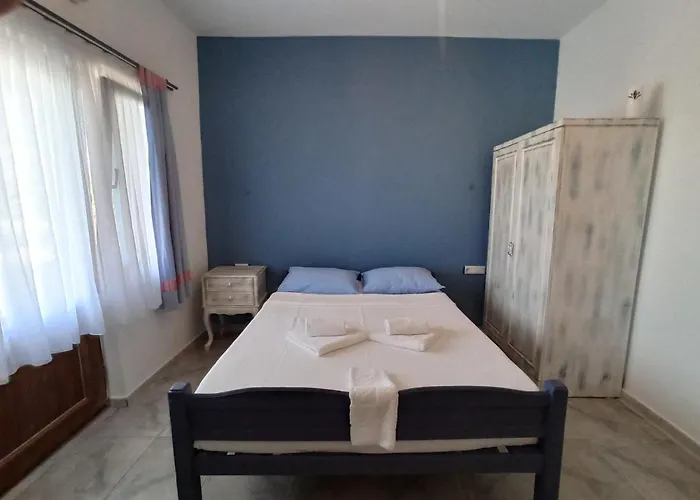 Mavibeyaz Bozcaada מלון צ'נקלה