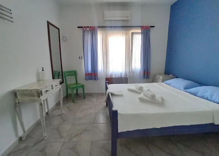 Mavibeyaz Bozcaada מלון צ'נקלה